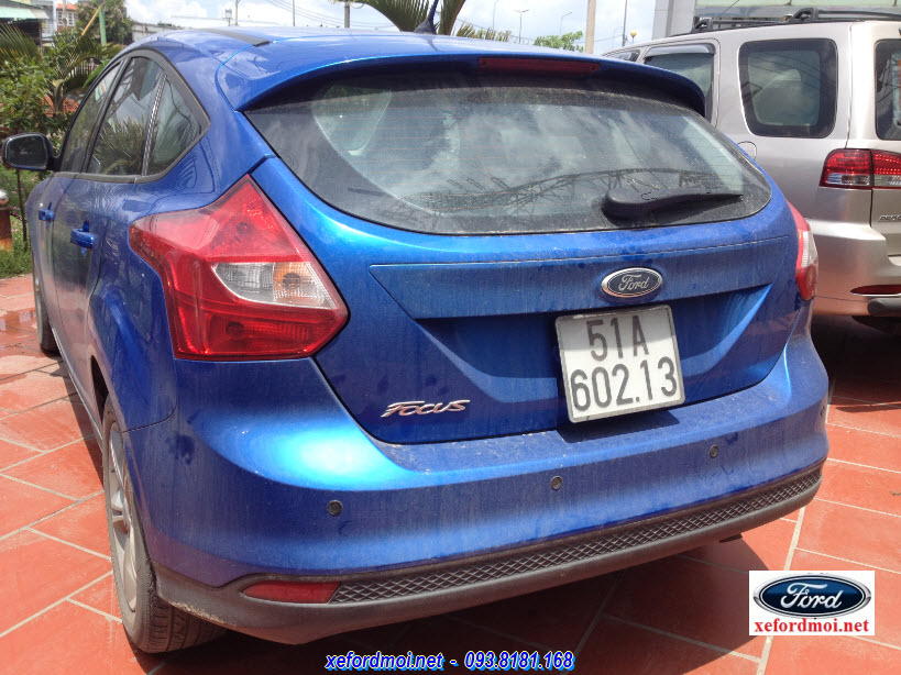  xe ford focus 1.6AT hatback 2013.