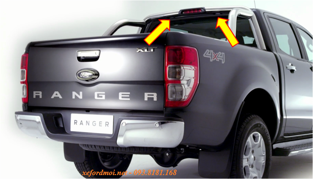 Ford Ranger mới cũng được trang bị đèn chiếu sáng khoang chở hàng rất tiện ích